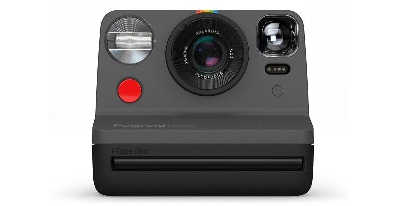 polaroidnow-black-front.jpg