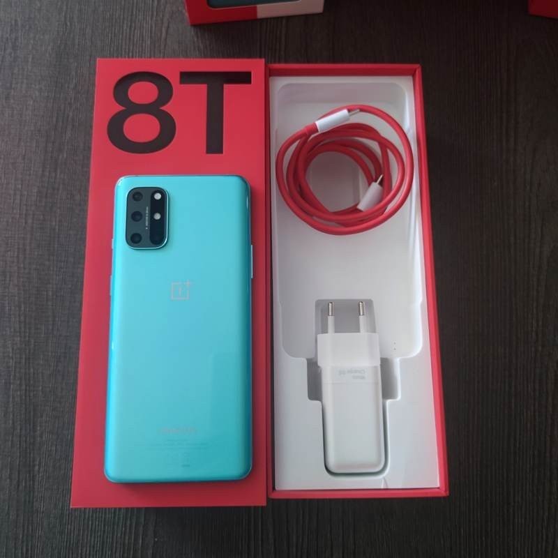 oneplus-8t-reviewers-box-4.jpg