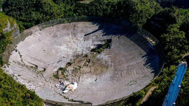 arecibo-observatory-collapsed.jpg