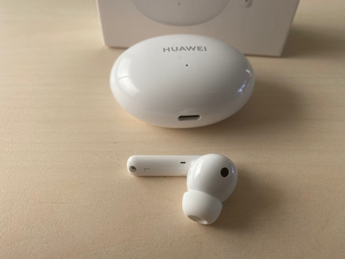 huawei-freebuds-4i-techgear-review-2.jpg