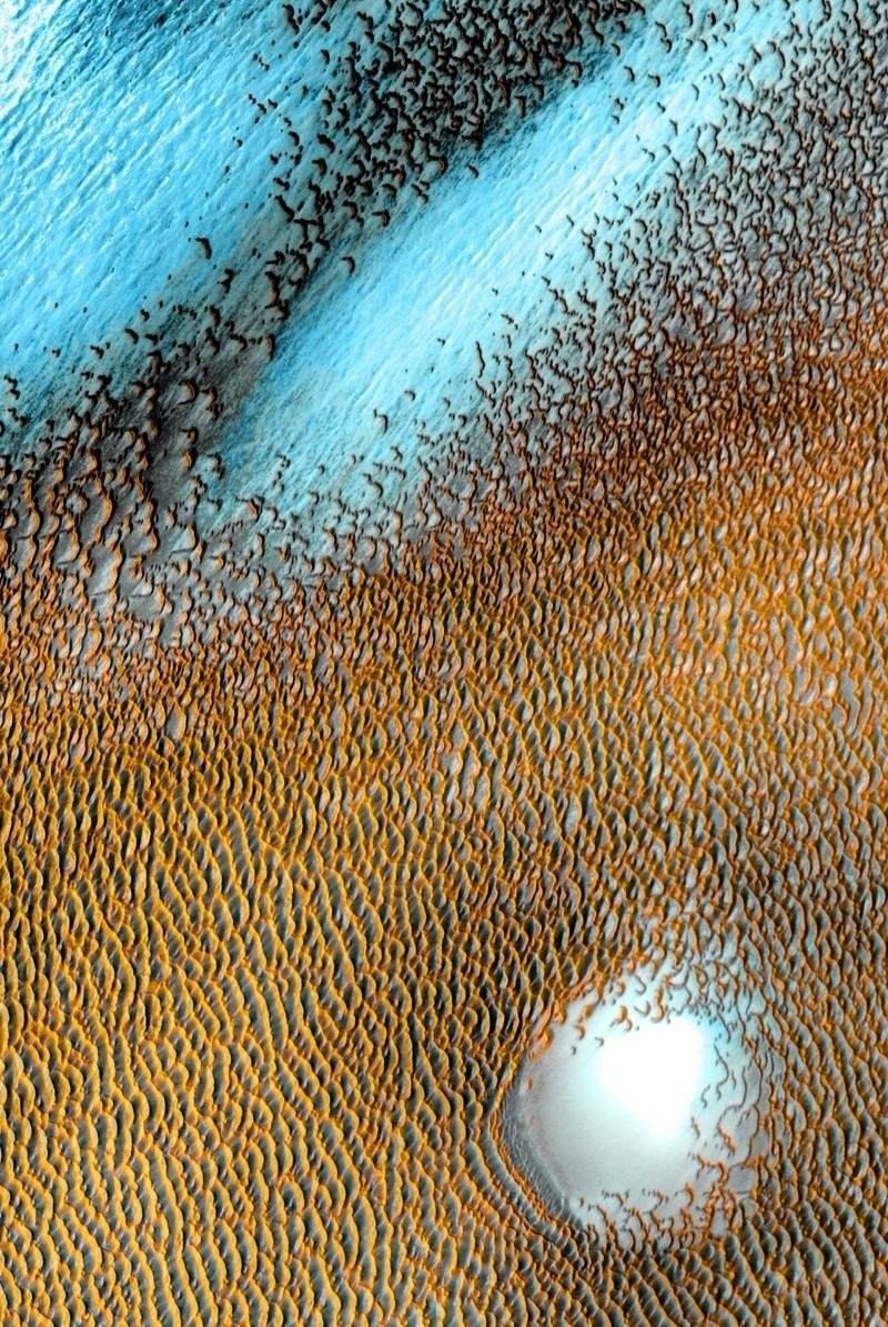 nasa-mars-odyssey-orbiter-photo-blue-dunes.jpg