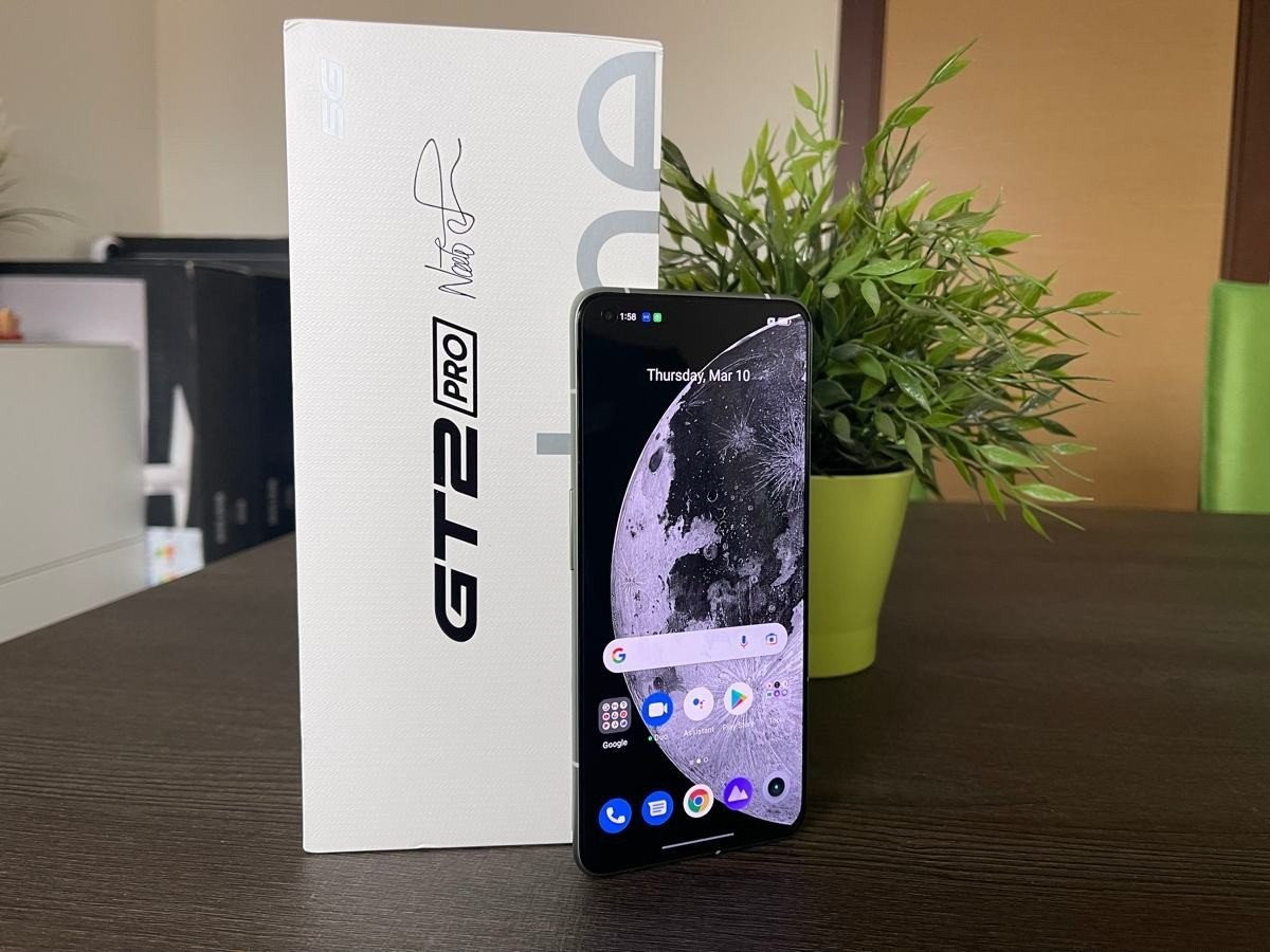 realme-gt-2-pro-techgear-review.jpg