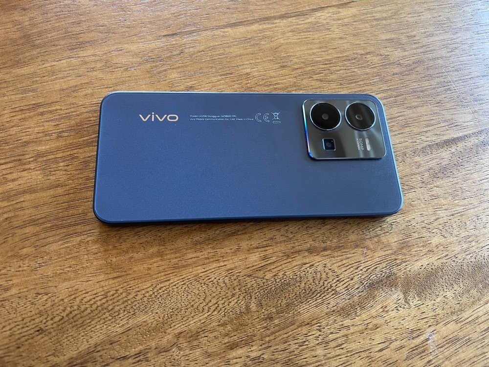 vivo-y22s-techgear-review.jpg