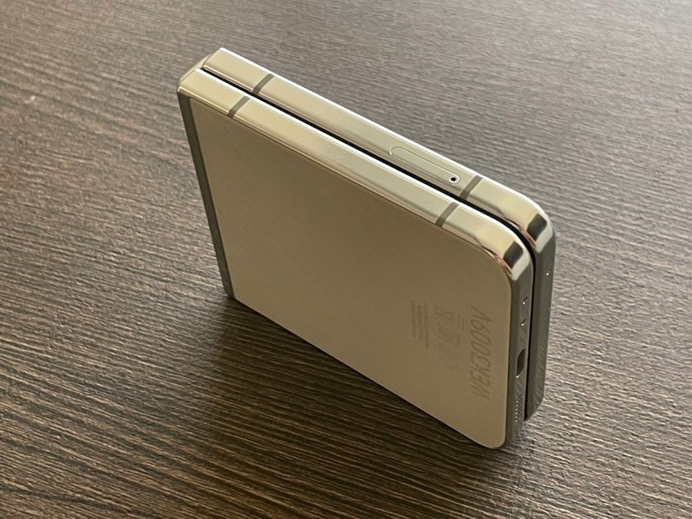 samsung-galaxy-z-flip5-techgear-review-1.jpg