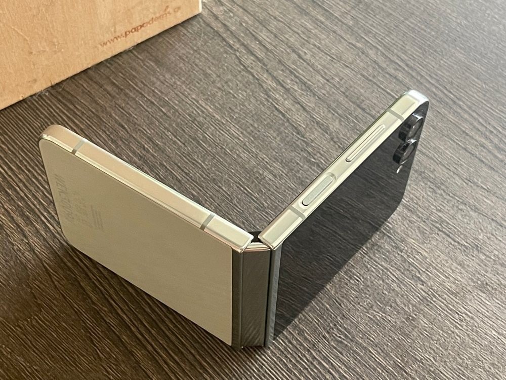 samsung-galaxy-z-flip5-techgear-review-21.jpg