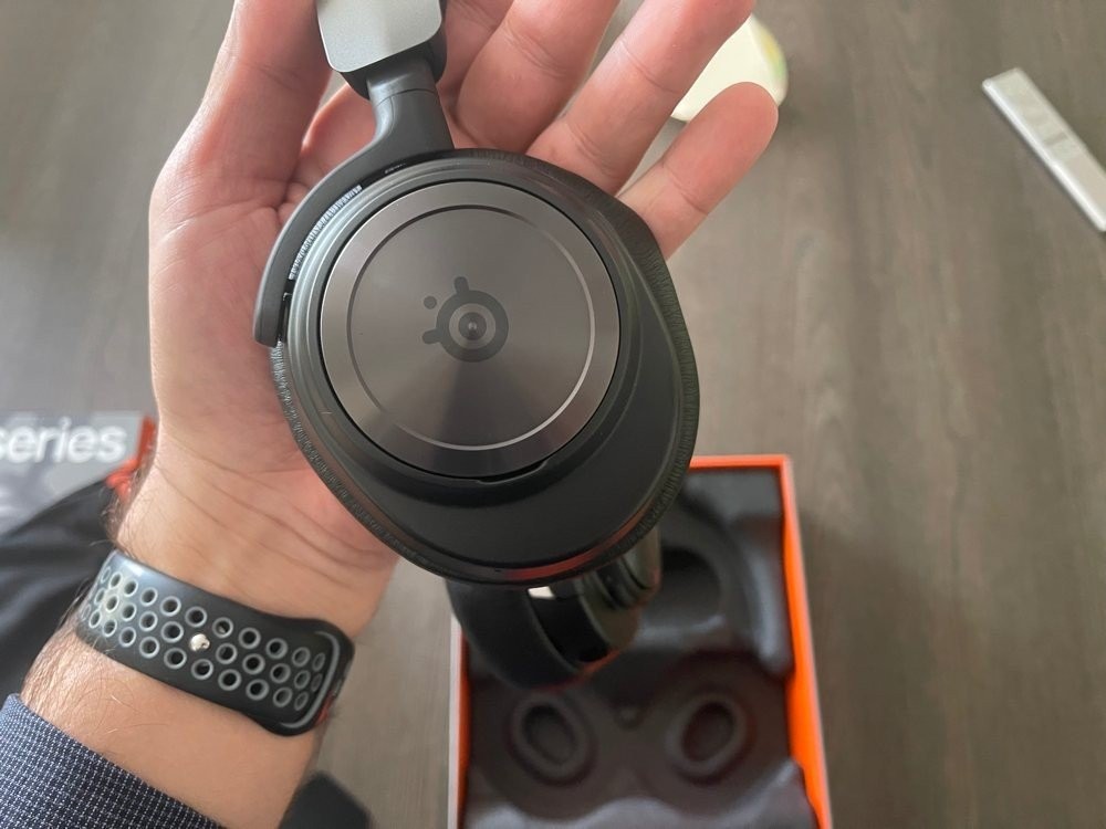 steelseries-arctis-nova-pro-techgear-review-1.jpg