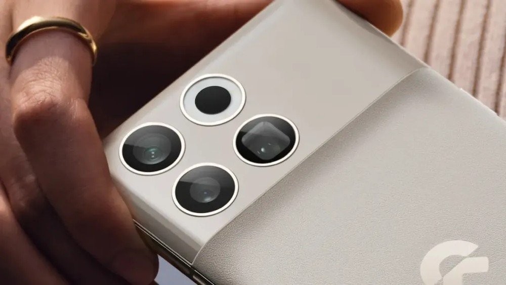 nio-phone-official-3.jpg