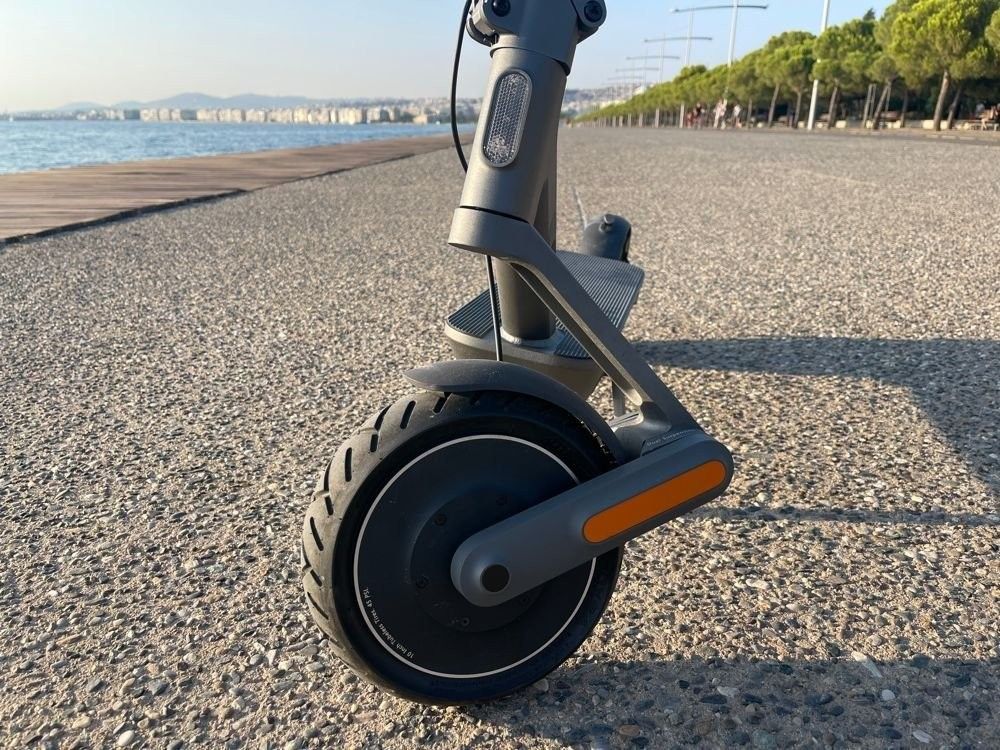 9xiaomi-electric-scooter-4-ultra-techgear-review-8.jpg