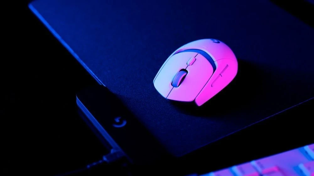 logitech-g309-lightspeed-2.jpg logitech-g309-lightspeed-2.jpg