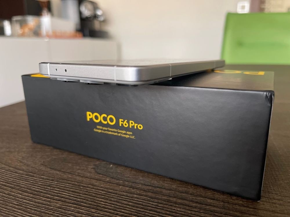 poco-f6-pro-techgear-review-9.jpg