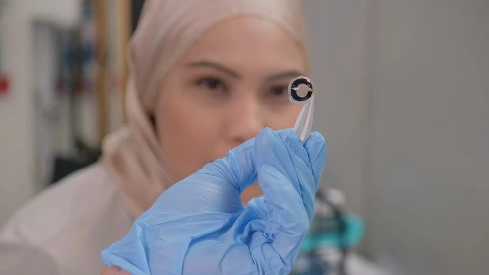 smart-contact-lenses-battery-2.jpg smart-contact-lenses-battery-2.jpg