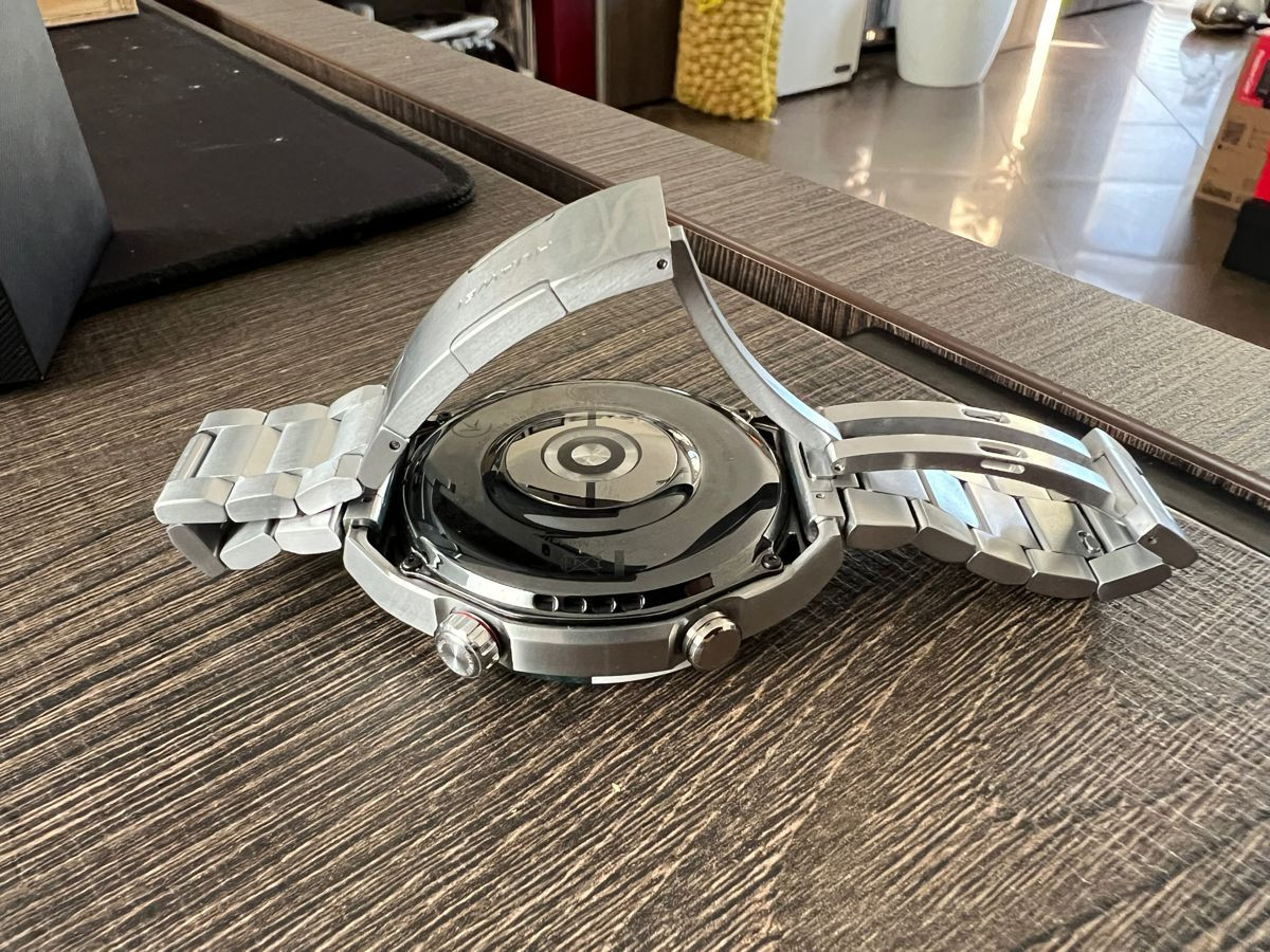 huawei-watch-ultimate-techgear-review.jpg