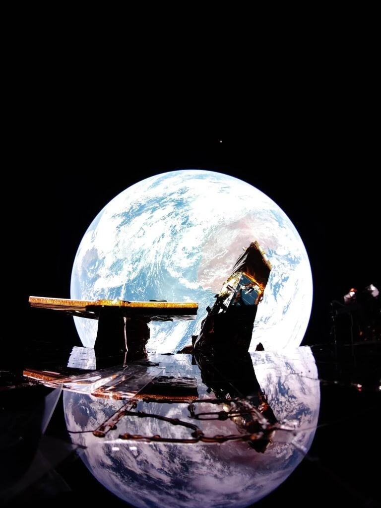 blue-ghost-earth-image.jpg blue-ghost-earth-image.jpg