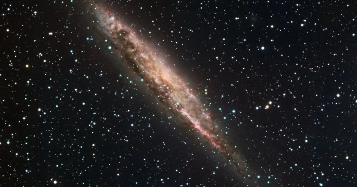 それは宇宙の研究者によって最初に検出されました