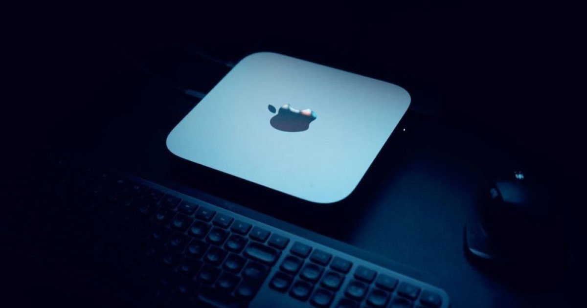 USB-A コネクタはありませんが、独自の内部電源と半分のサイズを備えています。