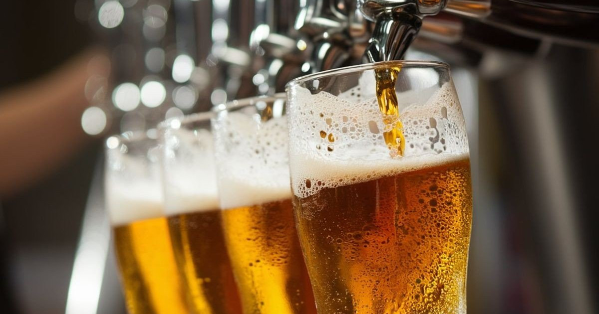 ビールを冷たく保つための理想的なグラスの形状は何ですか?