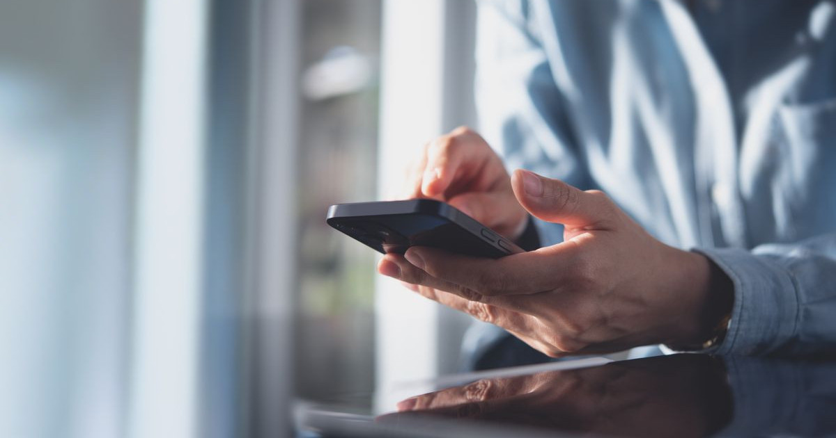 インターネットアクセスは、スマートフォンを介してますます増えています