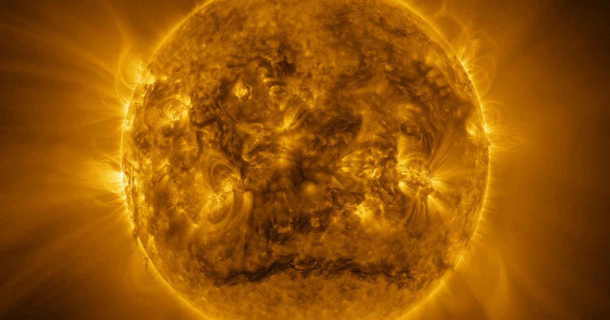 ESAは、歴史の中で太陽のより鮮明で広いイメージを公開しています