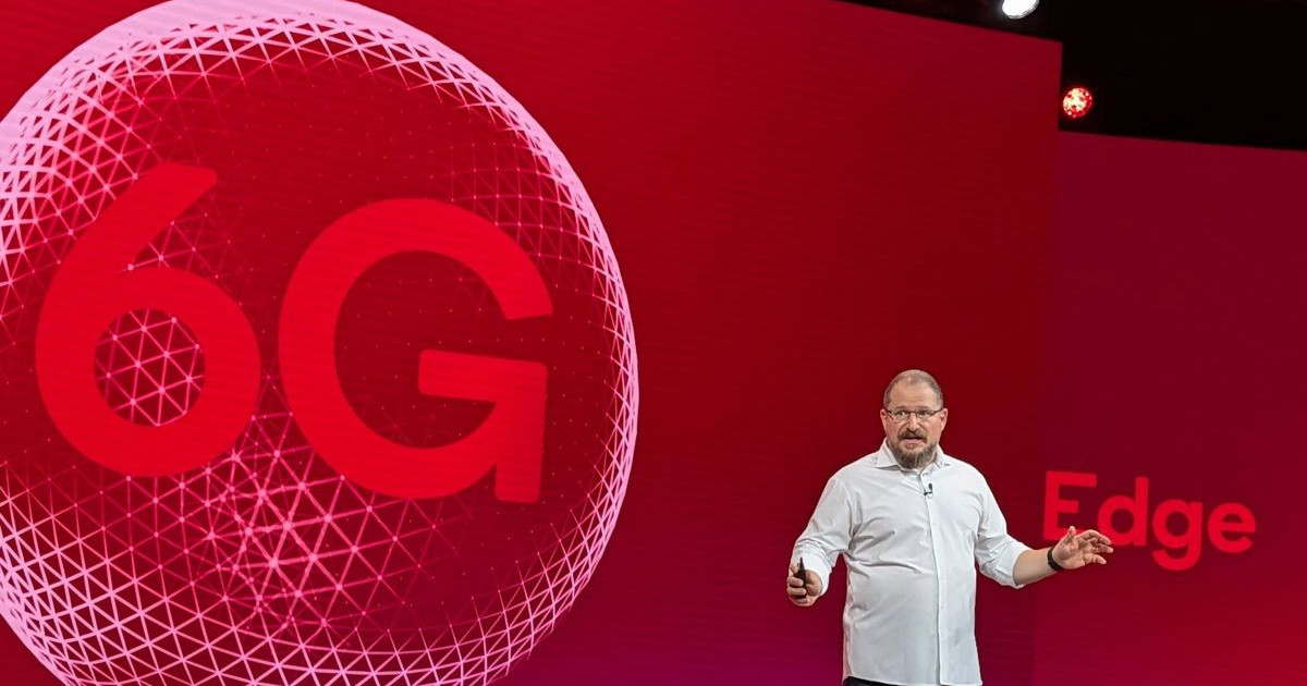 最初の6Gスマートフォンは2028年に予定されていますが、商業用では予想されていません