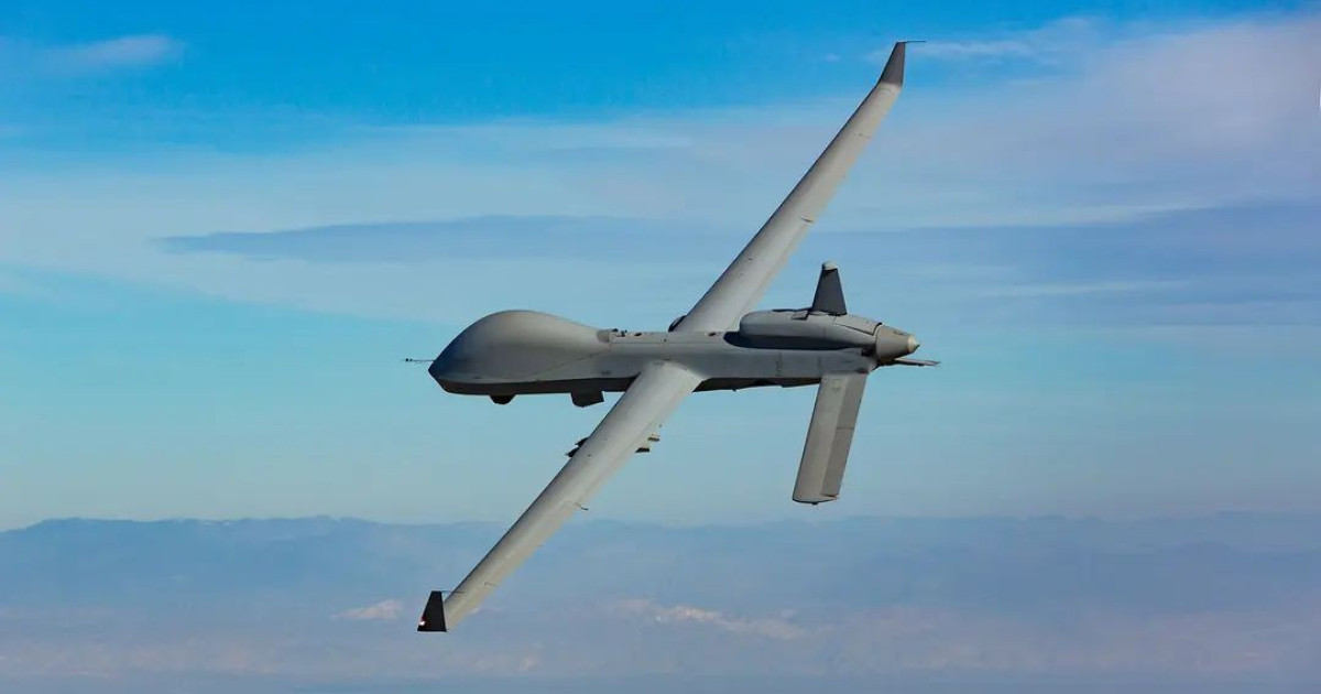 飛行中のドローンを「飛ばす」米軍の新型「フライングレーザー」