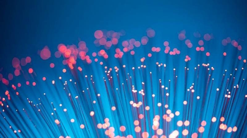 Ερευνητές έπιασαν ταχύτητα 44.2 Tbps σε υπάρχον δίκτυο οπτικών ινών!
