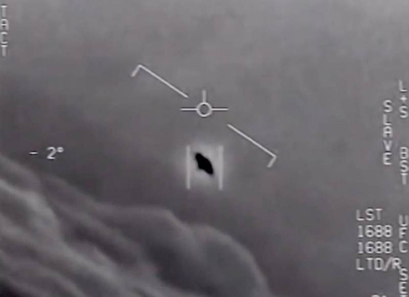 Το Πεντάγωνο δημοσίευσε videos από UFO για να πάει ακόμα καλύτερα το 2020... 1