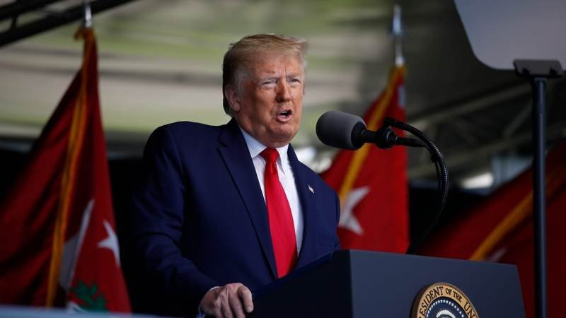 Facebook: Απέσυρε posts και διαφημίσεις του Donald Trump για χρήση συμβόλου των Ναζί