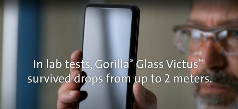 Gorilla Glass Victus: Η νέα επικάλυψη υπόσχεται ανθεκτικότητα σε πτώσεις από 2m