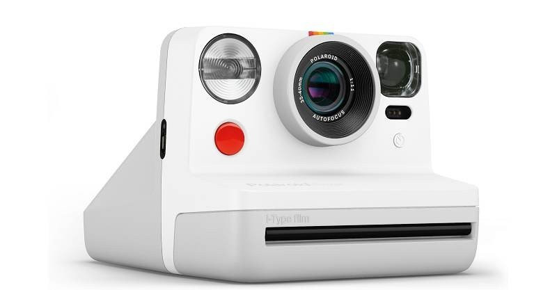 Polaroid Now: Η νέα αναλογική κάμερα στιγμιαίας εκτύπωσης