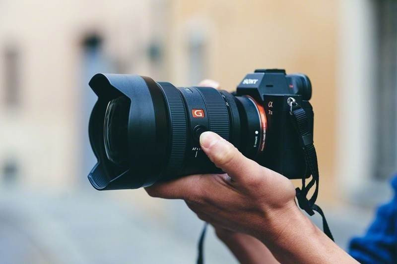 Η Sony παρουσιάζει τον πιο ευρυγώνιο φακό zoom στον κόσμο
