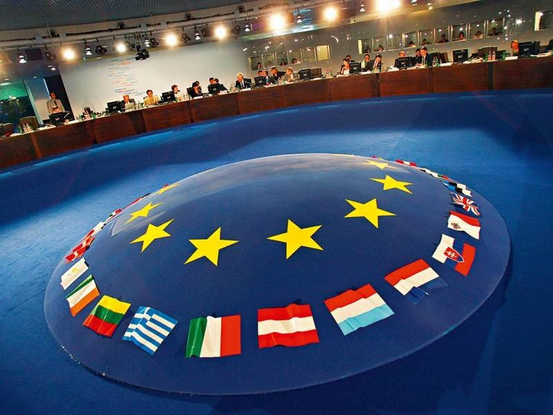 Ιστορική απόφαση από την ΕΕ για τη συλλογή δεδομένων από smartphones και Internet