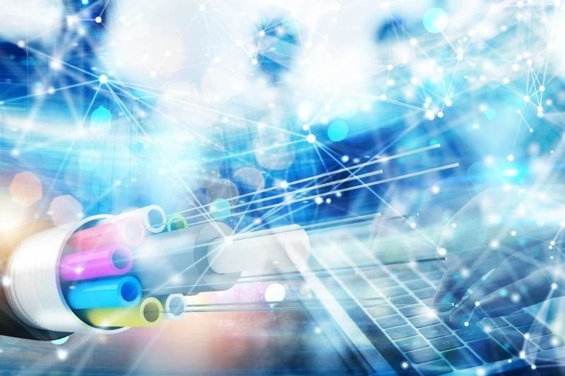 Τρελό ρεκόρ ταχύτητας Internet: 178 Tb/s για να κατεβάζεις όλο το Netflix σε 1 δευτερόλεπτο