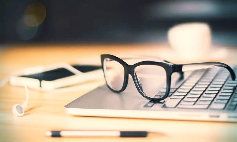 «Δικαίωμα στην επισκευή»: Το νέο πολύ σημαντικό νομοσχέδιο της ΕΕ για smartphones, tablets και laptops!