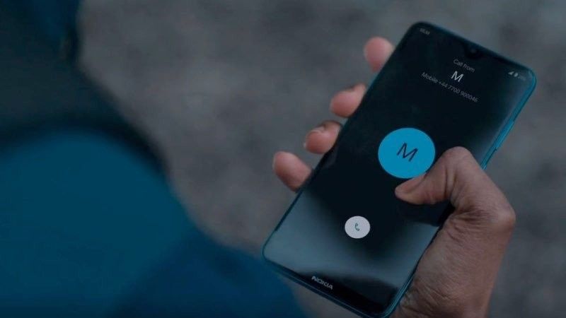 No Time To Die: Αναβολή της πρεμιέρας λόγω κορωνοϊού, αλλά θα περιλαμβάνει το πρώτο 5G smartphone της Nokia