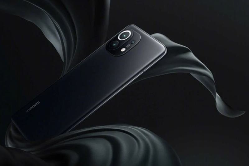 Xiaomi Mi 11: Επίσημο teardown και εντυπωσιακή νυχτερινή λήψη video