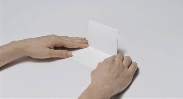 Νέο teaser της Sony για την IFA Berlin 2013, αυτή τη φορά για τα νέα αναδιπλώμενα VAIO laptops Νέο teaser της Sony για την IFA Berlin 2013, αυτή τη φορά για τα νέα αναδιπλώμενα VAIO laptops