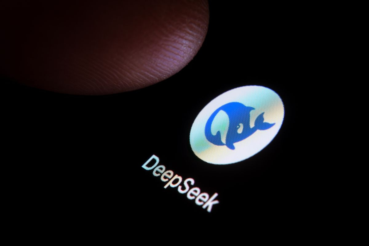 DeepSeek:
