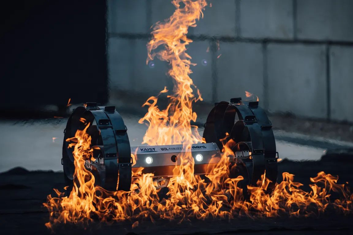 &Sigma;&epsilon;&lambda;ή&nu;&eta;: