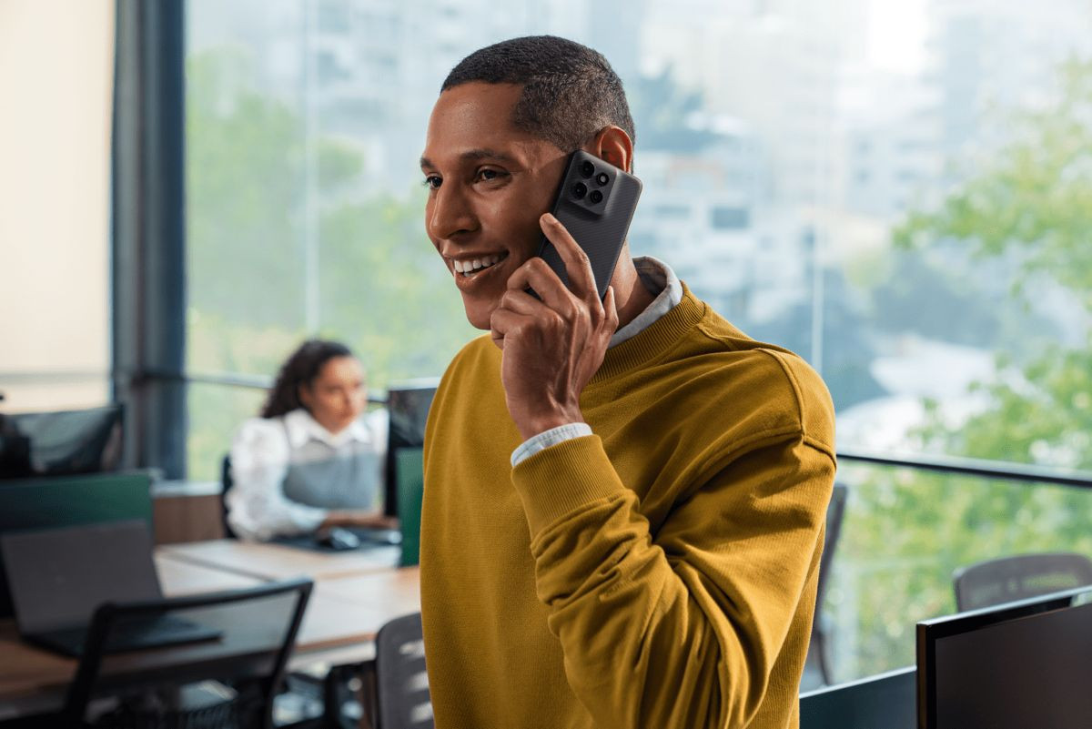 &Epsilon;&pi;ί&sigma;&eta;&mu;&eta;