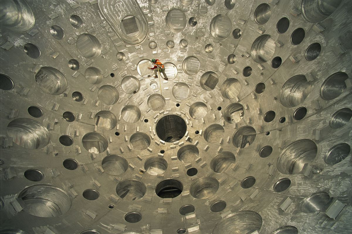 &Alpha;&nu;&tau;&iota;&delta;&rho;&alpha;&sigma;&tau;ή&rho;&epsilon;&sigmaf;