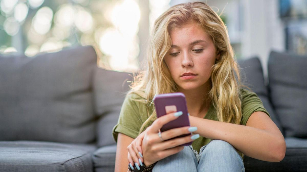 Ηνωμένο Βασίλειο: Καθολικό μπλόκο στα social media κάτω των 16 | Τεχνολογία στο LivePress.gr