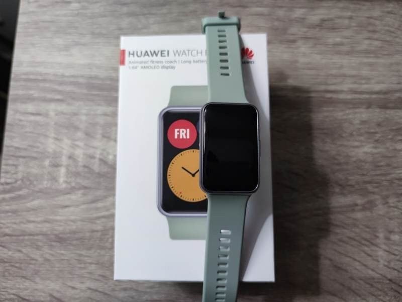 Huawei Watch Fit Review