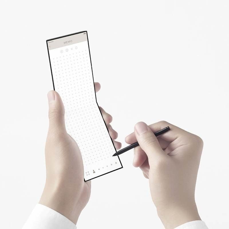 Oppo: Απίστευτο concept για smartphone που διπλώνει στα τρία