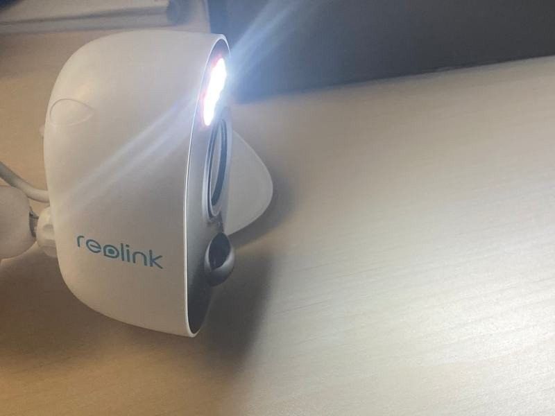 Reolink Lumus: Προσιτή κάμερα ασφαλείας με LED φως και ανάλυση 1080p