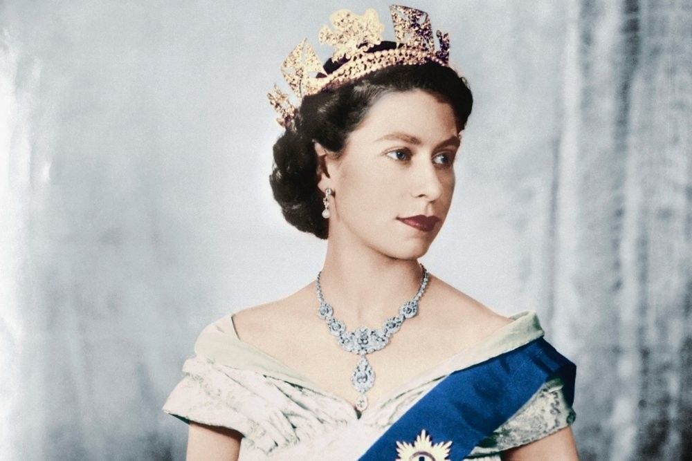 Προσοχή στις αγορές αναμνηστικών προς τιμήν της Βασίλισσας Ελισάβετ Β #039;