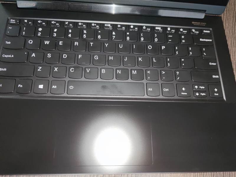 Lenovo Yoga 9i Review: Πολυτέλεια και επιδόσεις για τον μέσο χρήστη Lenovo Yoga 9i Review: Πολυτέλεια και επιδόσεις για τον μέσο χρήστη