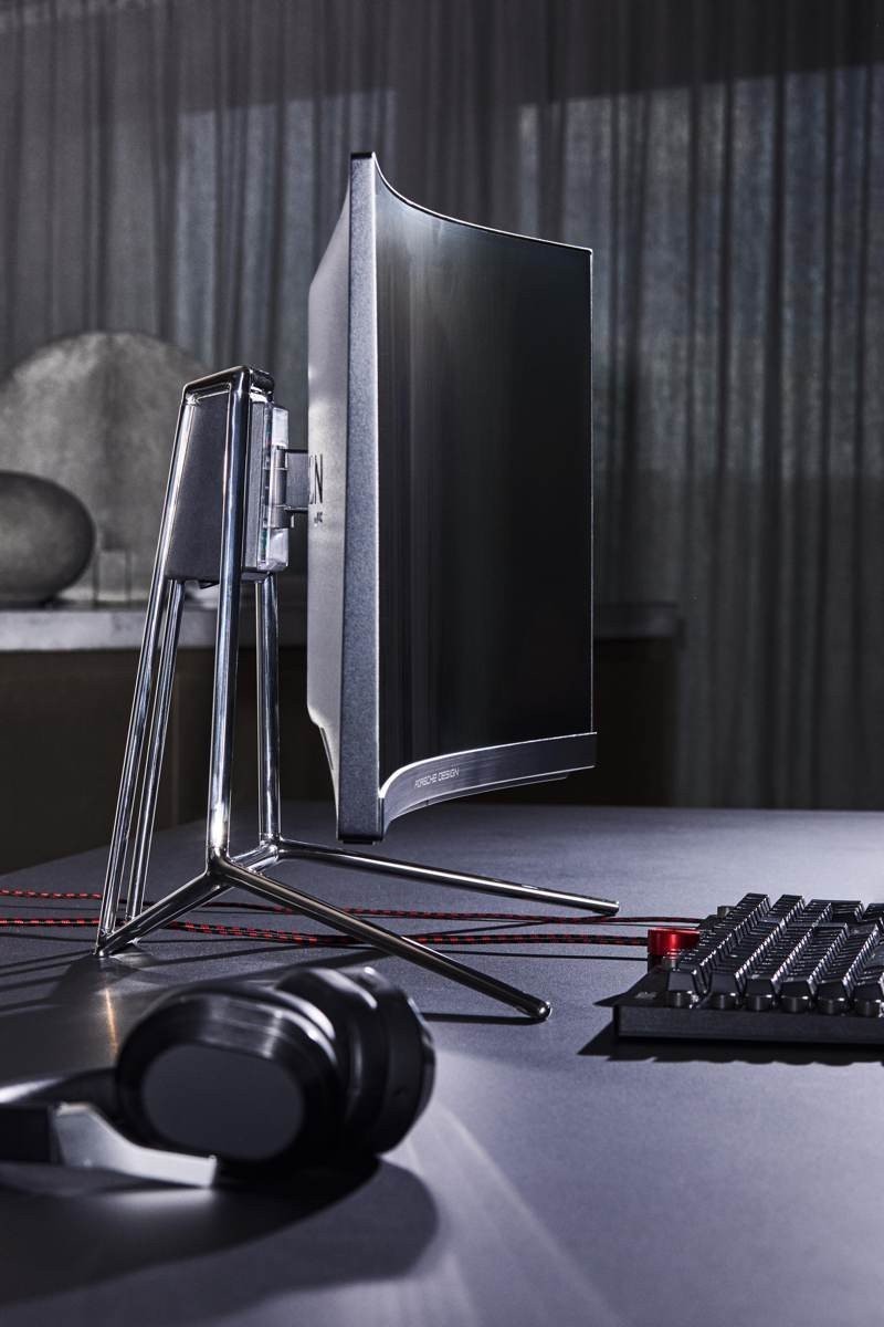 Porsche Design AOC AGON PD27: Η νέα εντυπωσιακή gaming οθόνη στα €799 Porsche Design AOC AGON PD27: Η νέα εντυπωσιακή gaming οθόνη στα €799
