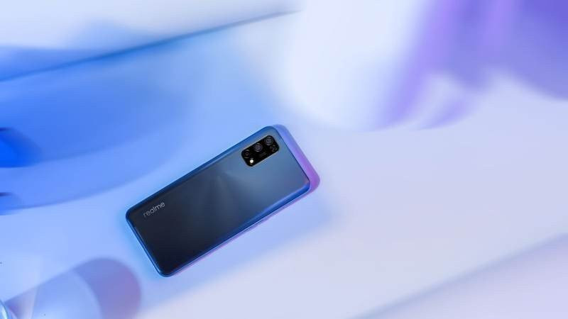 Realme 7 5G: Με οθόνη 120Hz, τετραπλή κάμερα, 5G και μπαταρία 5000mAh στα €279