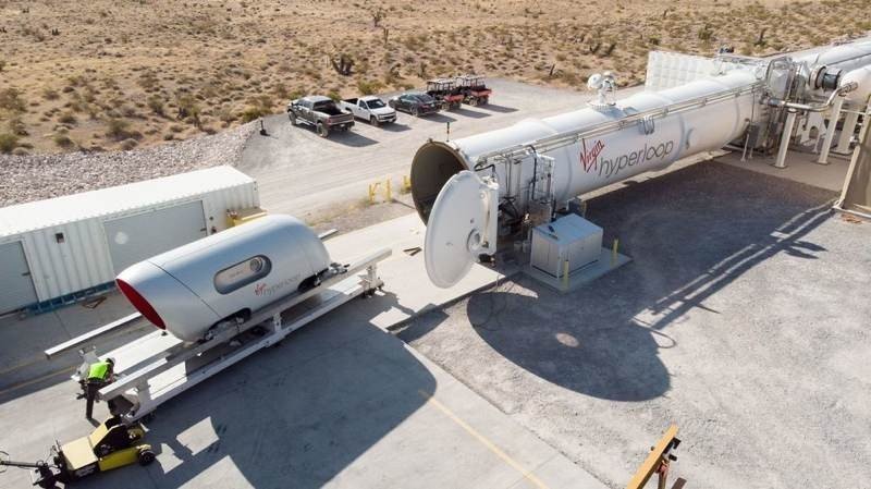 Virgin Hyperloop: Πρώτη επανδρωμένη δοκιμή για το φουτουριστικό τραίνο Virgin Hyperloop: Πρώτη επανδρωμένη δοκιμή για το φουτουριστικό τραίνο