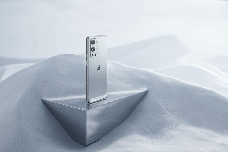 OnePlus 9 Pro: Επίσημα renders από τον CEO της εταιρείας και δείγματα λήψεων OnePlus 9 Pro: Επίσημα renders από τον CEO της εταιρείας και δείγματα λήψεων